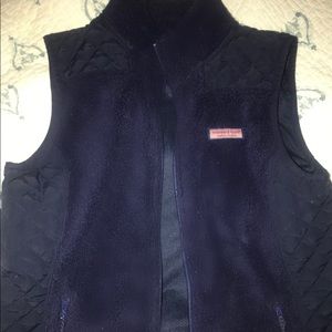 Vineyard vines collared quilted vest